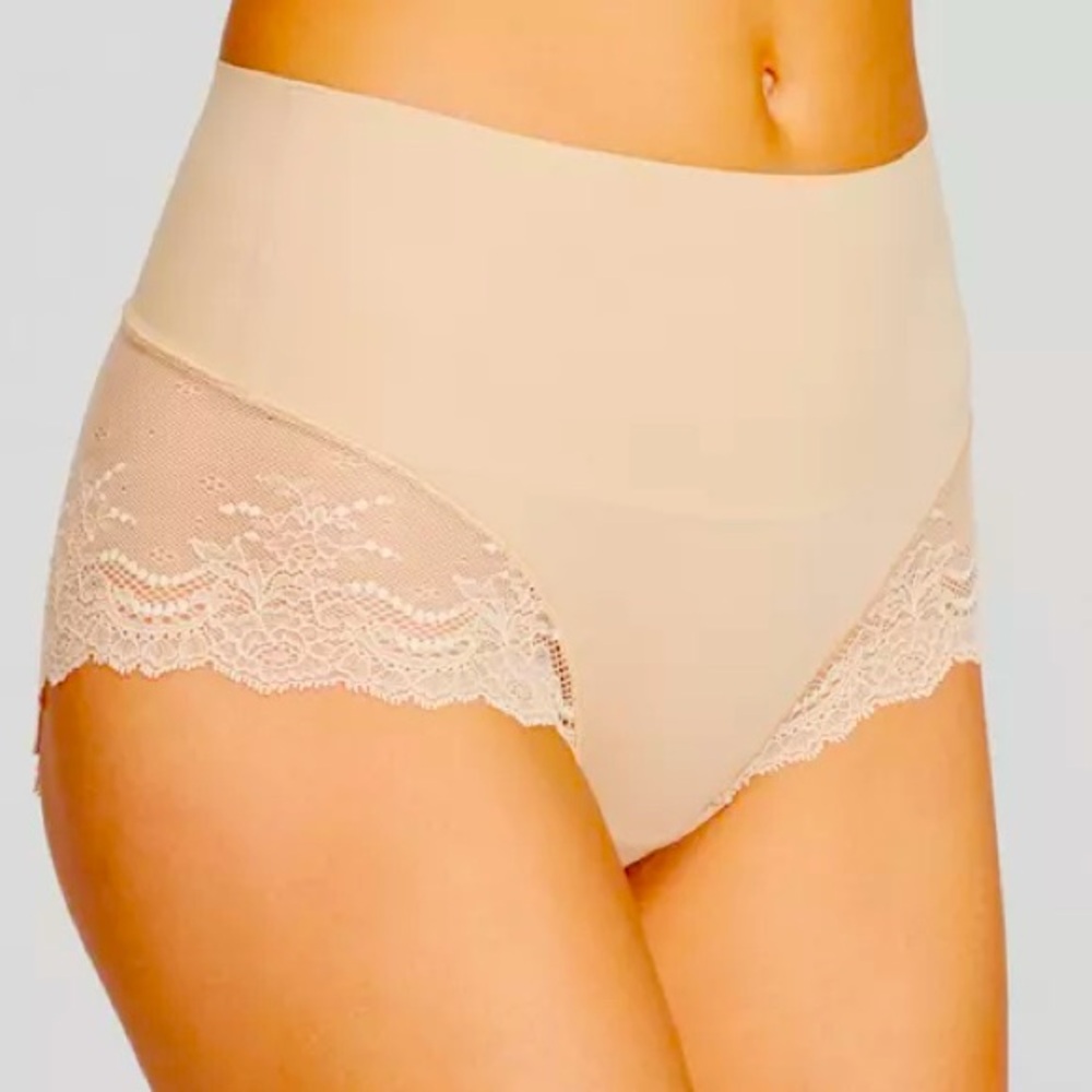 SPANX Undie-tectable® Lace Hi-Hipster Panty